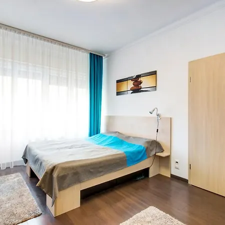Karolyi Street - Central Location Quiet Place 2ppl Apartman *